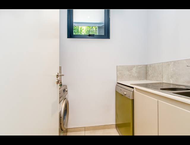 2 BEDROOM DUPLEX RENTED IN ROSEBANK